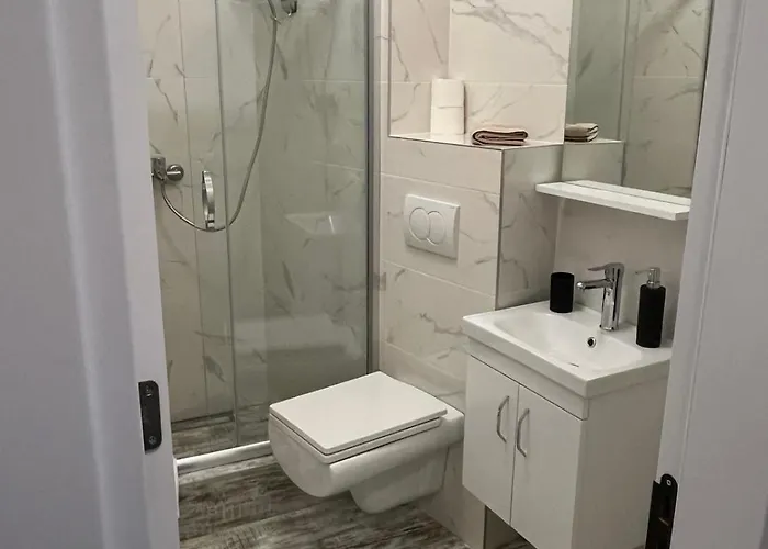 Leona F2 * Divčibare